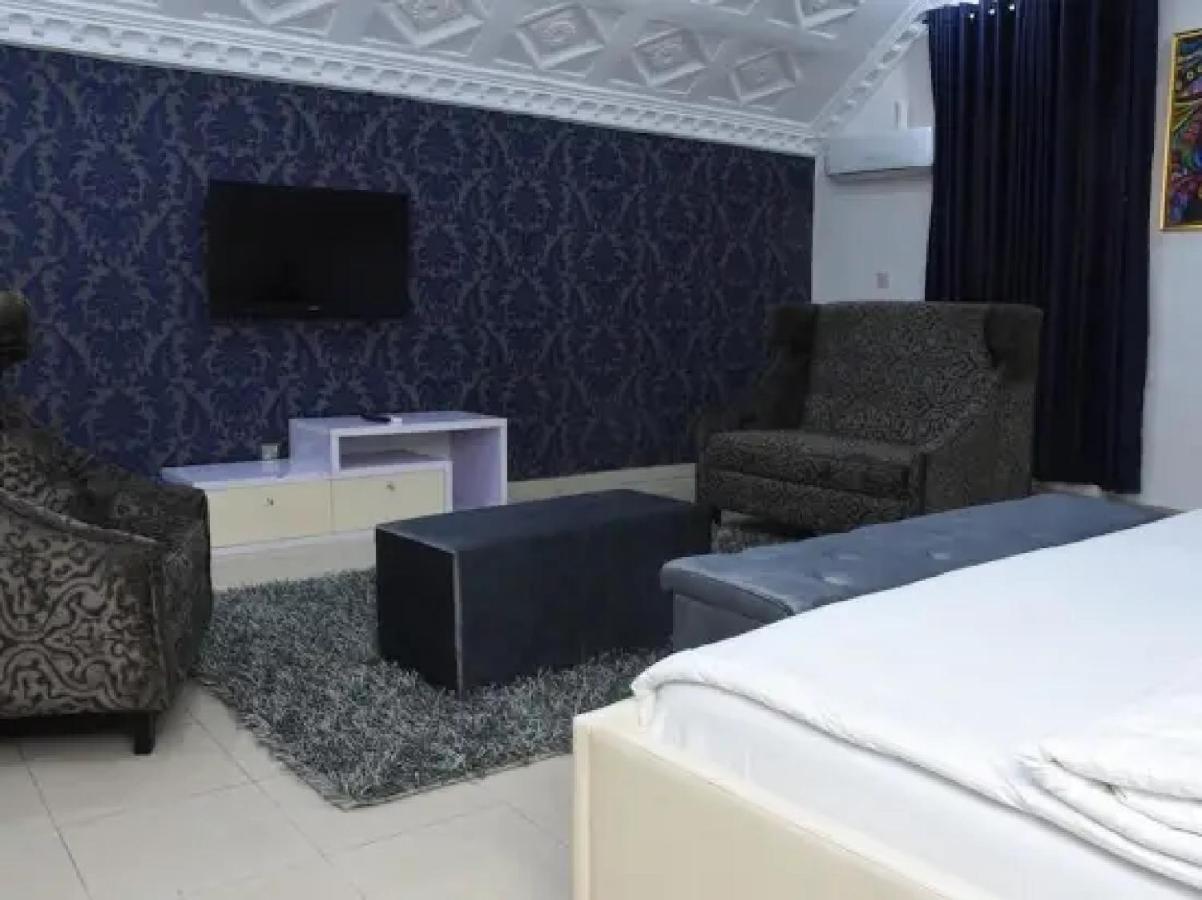 Room In Lodge - Ambience Hotels Abujahome For Leisure And Business Travellers Екстериор снимка