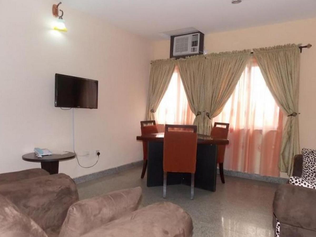 Room In Lodge - Ambience Hotels Abujahome For Leisure And Business Travellers Екстериор снимка