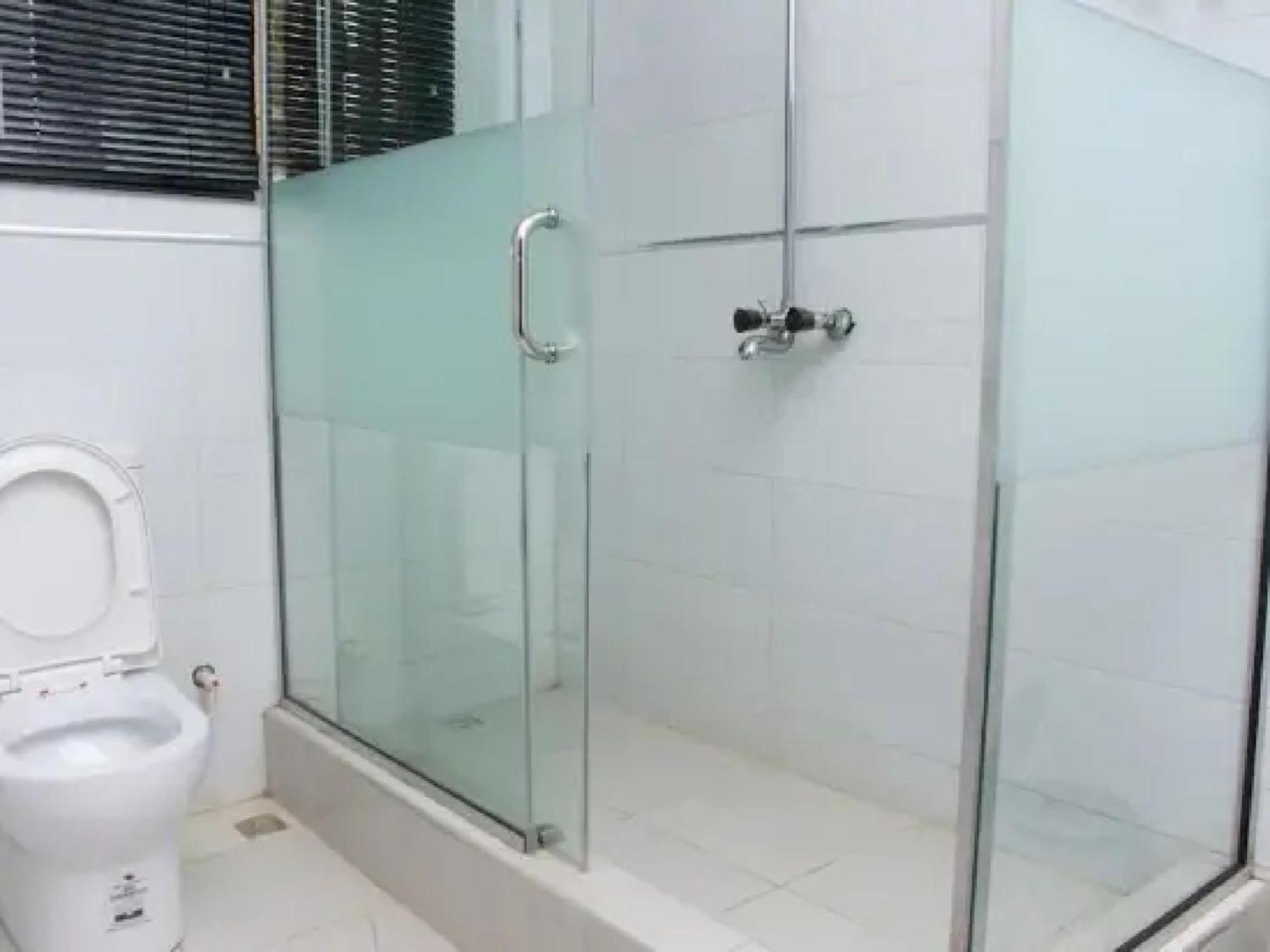Room In Lodge - Ambience Hotels Abujahome For Leisure And Business Travellers Екстериор снимка