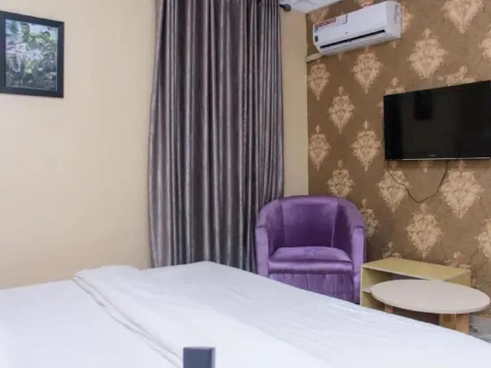 Room In Lodge - Ambience Hotels Abujahome For Leisure And Business Travellers Екстериор снимка