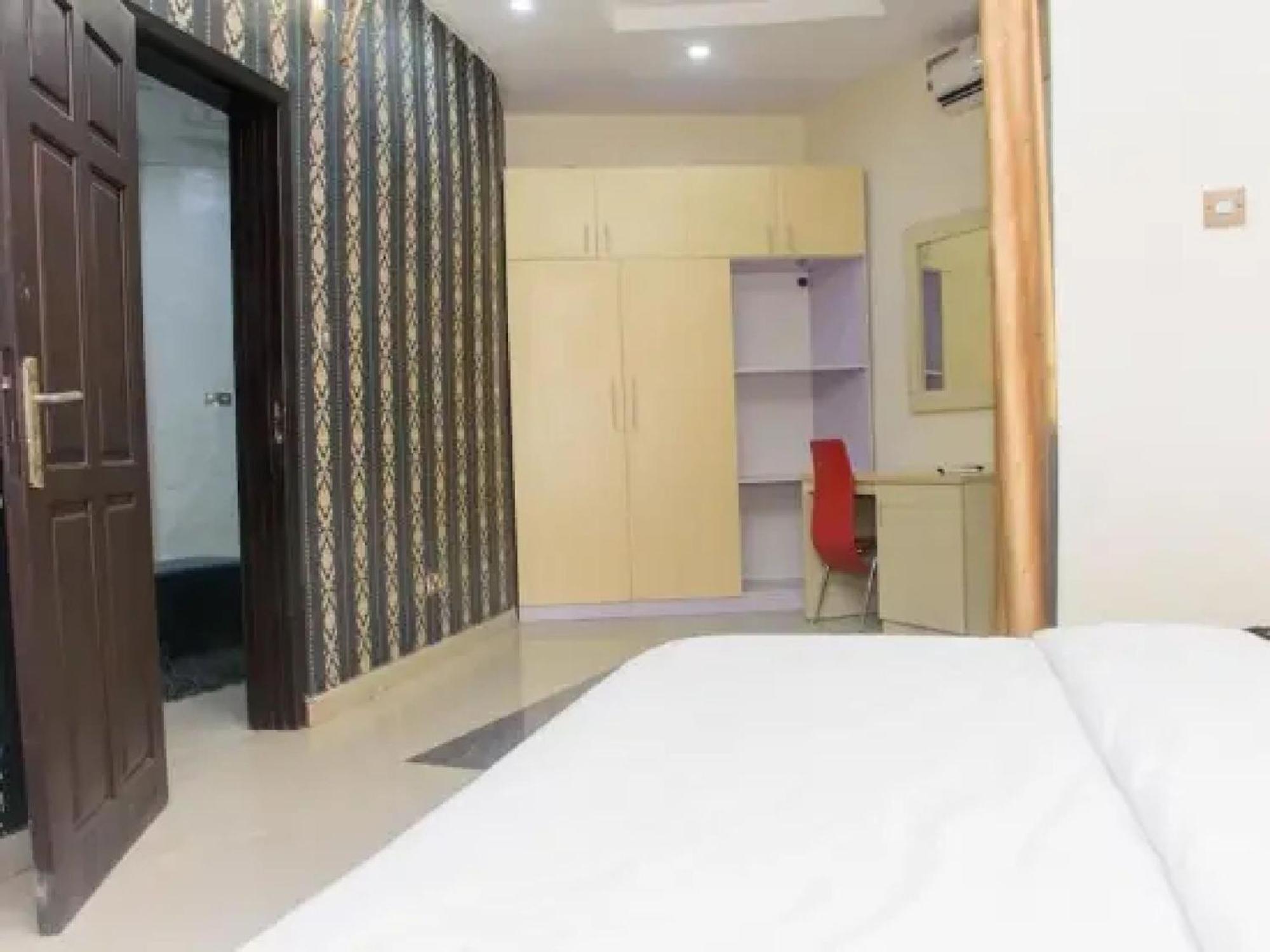 Room In Lodge - Ambience Hotels Abujahome For Leisure And Business Travellers Екстериор снимка